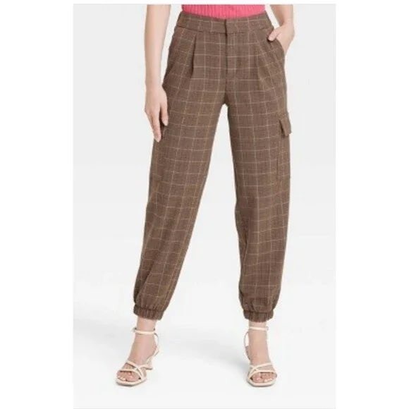 a new day Pants - A New Day Womens Brown Plaid Cargo Jogger Pants High Rise Size 6 Tapered Leg